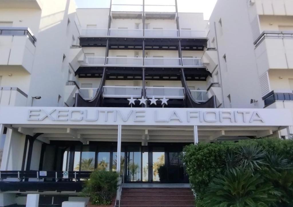 菲奥里塔行政酒店 里米尼 外观 照片